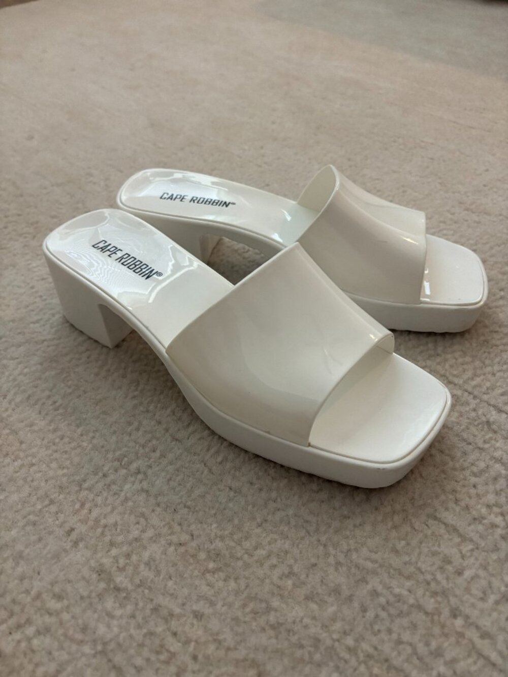 White kitten block heels size 9